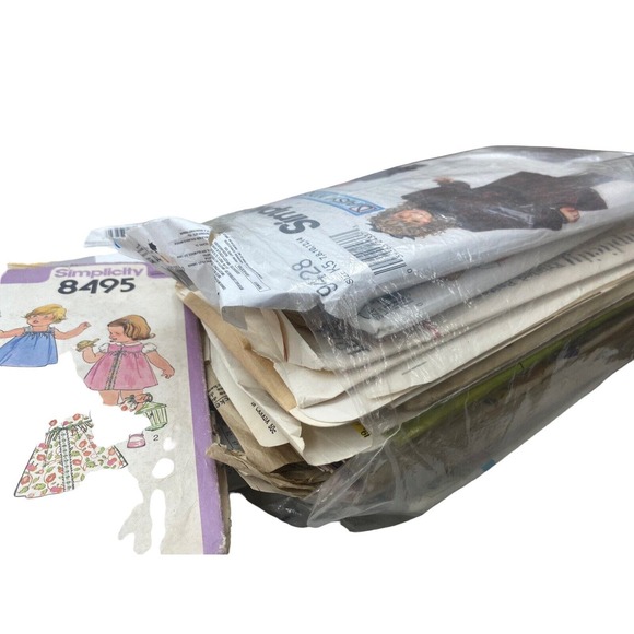 Vintage Mixed Lot Simplicity McCalls Ragedy Ann Misc Kids Wedding Used Patterns - Picture 16 of 16